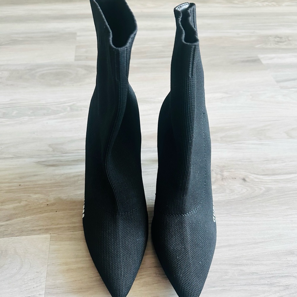 4-inch Guess Sock Booties